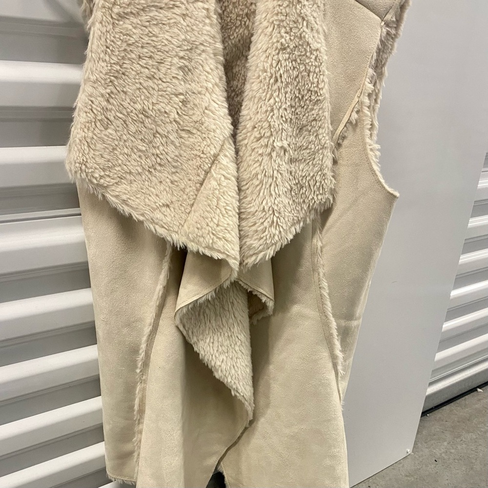 Knox Rose Cream Fleece Vest Cozy Layer